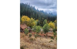 325 Vitzthum Gulch Rd, Douglas City, CA 96024