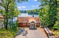 27 Mountain Laurel Ln, Lancaster, MA 01523