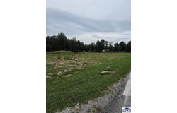 8677 E Maple Street, Carlisle, IN 47838