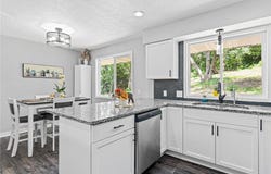 2200 Horizon Road, Burnsville, MN 55337