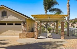 1422 W Country Club, Escondido, CA 92026