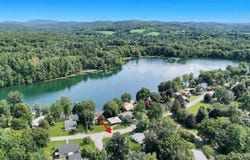 34 Shore Drive, Elizaville, NY 12523
