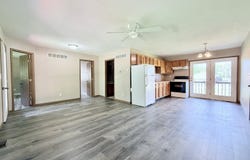 911 Watson Street, Houston, MO 65483