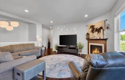 N62w21656 Augusta Pkwy, Menomonee Falls, WI 53051