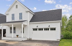 16 Holbrook Farms Way, Scarborough, ME 04074