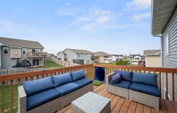 2424 N 7th Avenue E, Newton, IA 50208