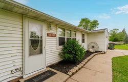 10427 Caddy Ln, Caledonia, WI 53108