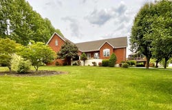 320 E Iron Wood Cir, Crossville, TN 38571