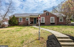 1019 WYOMISSING BOULEVARD, WYOMISSING, PA 19610