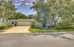 415 SIOUX BOULEVARD, OAK HILL, FL 32759