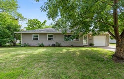 6901 58th Avenue N, Crystal, MN 55428