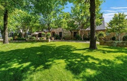 6638 Avondale Drive, Nichols Hills, OK 73116