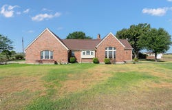 600 County Rd 447, Taylor, TX 76574