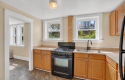 439 W Columbia Avenue, Battle Creek, MI 49015