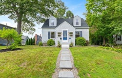 22 Morris St, Webster, MA 01570