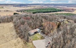 5040 Crestview Road, Marshall, WI 53559-9772