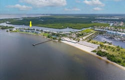 817 B BAHIA DEL SOL Drive, RUSKIN, FL 33570