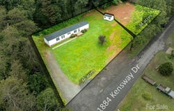 1884 Kensway Drive, Hudson, NC 28638
