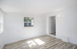 3914 Clarnin Street, Kalamazoo, MI 49004