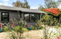 2342 S Garth Ave, Los Angeles, CA 90034