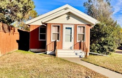 110 5th Ave NW, Bowman, ND 58623