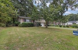 5674 Sandhurst Drive, Forest Park, GA 30297