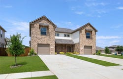 400-402 Wrangler Lane, Denton, TX 76205