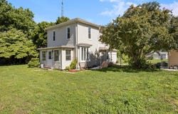 209 E Griggs Street, Mansfield, IL 61854