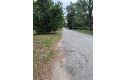 708 N Polk Ave, Cameron, TX 76520