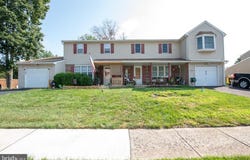 2921 ADAMS DRIVE, HATFIELD, PA 19440