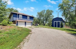 4252 SE Valleyview Lane, Holt, MO 64048