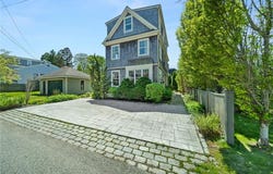 9 Casey Court, Newport, RI 02840