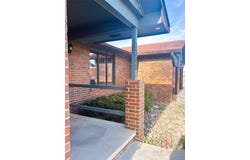 1305 E Mary Street, Garden City, KS 67846