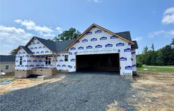 105 Legacy Lane, Eden, NC 27288