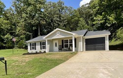 386 School Side Drive, Brandenburg, KY 40108