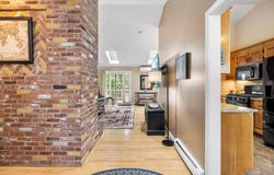 175 Old Post Road, Centerville, MA 02632