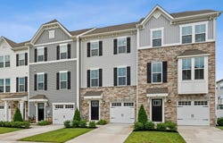 101 HAMILTON COURT, PENNSAUKEN, NJ 08110