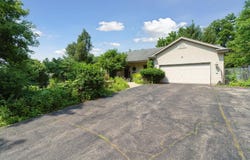 N3131 Center St, Lake Geneva, WI 53147