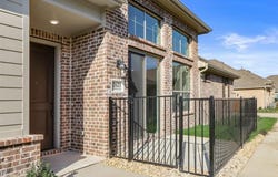 2621 St Helena Lane, Grand Prairie, TX 75054