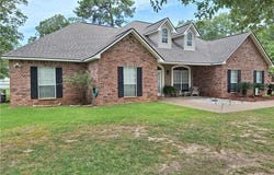 143 FORTUNE Loop, Pineville, LA 71360