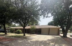 6002 Norfolk Avenue, Lubbock, TX 79413