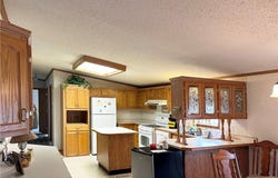 127 Tropicana, Amherst, OH 44001