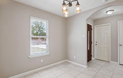 1004 Green Meadow Dr, Round Rock, TX 78664