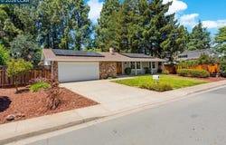 256 Mountaire Cir, Clayton, CA 94517