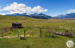 82 Spreading Winge Ln, Nye, MT 59061