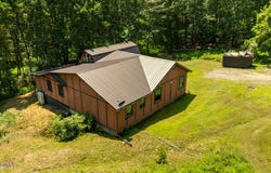 424 KNOB MOUNTAIN Road, Berwick, PA 18603