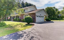 1a West Drive, Schodack, NY 12033