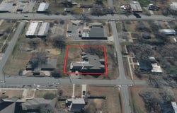 104 N 3rd Street, Gillett, AR 72055