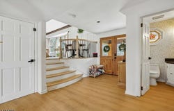 23 Smithfield Dr, Springfield Twp., NJ 07081-2758