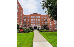 19101 Van Aken Boulevard unit: 521, Shaker Heights, OH 44122